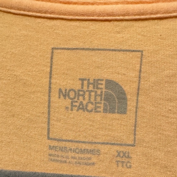 Unisex North face tshirt - Picture 3 of 5